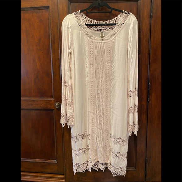 xcvi crochet dress XCVI White Crochet Boho Tunic Mini Dress Size M